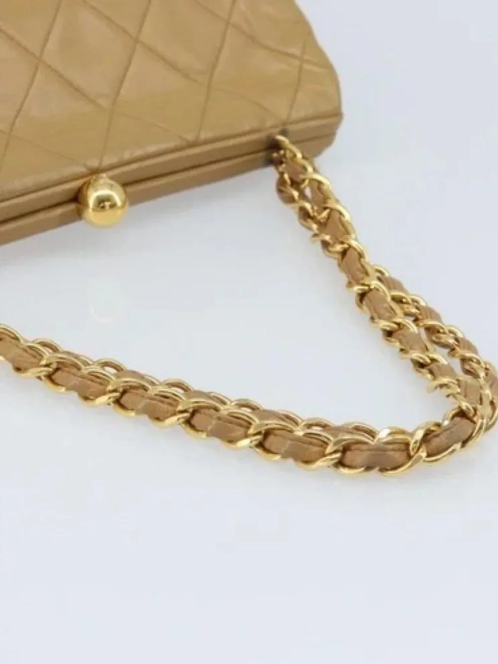 CHANEL Matelasse Chain Shoulder Bag Lamb Skin Beige Gold CC Auth 171543